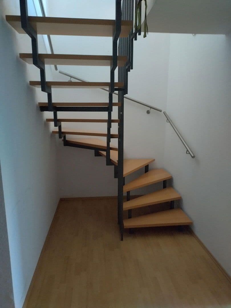 Predaj bytu 4-izbový 110 m², Stuttgart, Bádensko-Wurttembersko Predaj bytu 4-izbový 110 m², Stuttgart, Bádensko-Wurttembersko