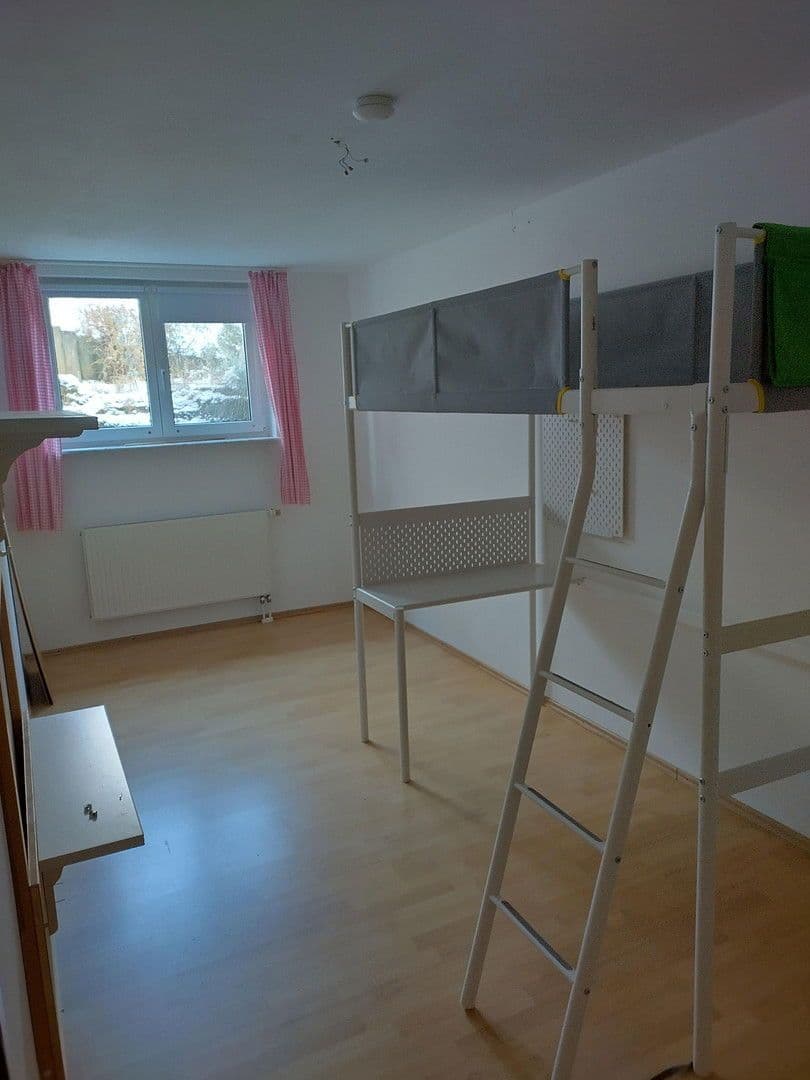 Predaj bytu 4-izbový 110 m², Stuttgart, Bádensko-Wurttembersko Predaj bytu 4-izbový 110 m², Stuttgart, Bádensko-Wurttembersko