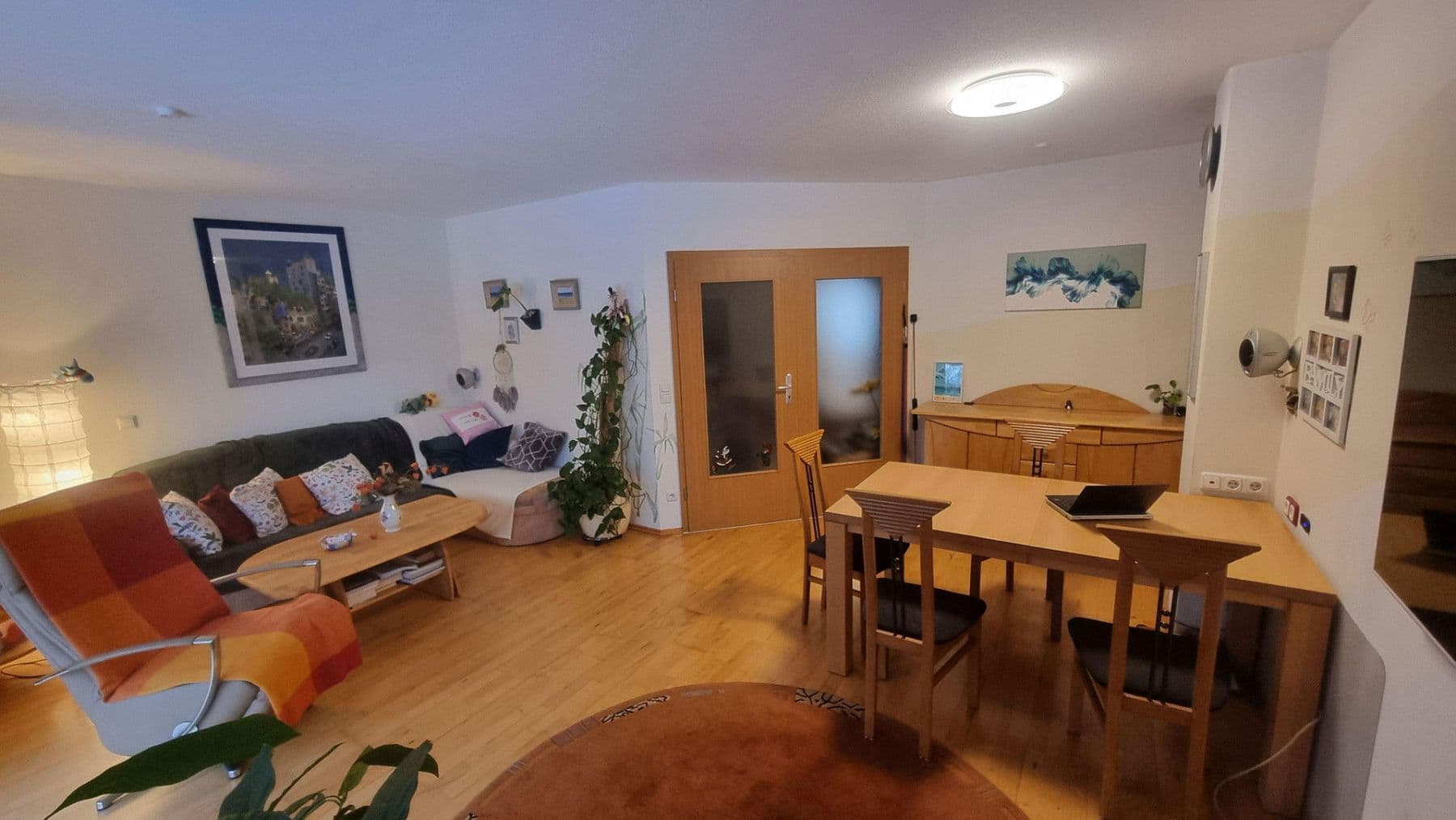 Predaj domu 150 m², pozemek 201 m², Händelstraße 1, Feldkirchen, Bavorsko Predaj domu 150 m², pozemek 201 m², Händelstraße 1, Feldkirchen, Bavorsko