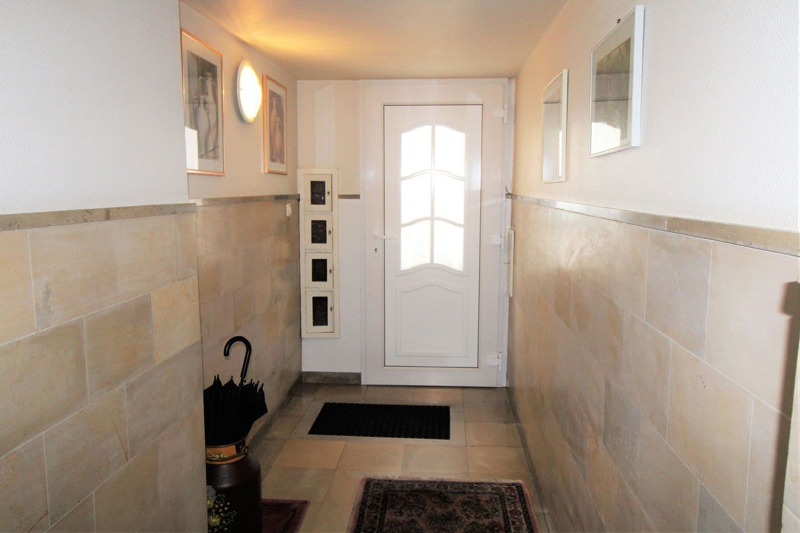 Prenájom bytu 3-izbový 101 m², Goethestraße 7, Mönchengladbach, Severné Porýnie - Westfálsko Prenájom bytu 3-izbový 101 m², Goethestraße 7, Mönchengladbach, Severné Porýnie - Westfálsko