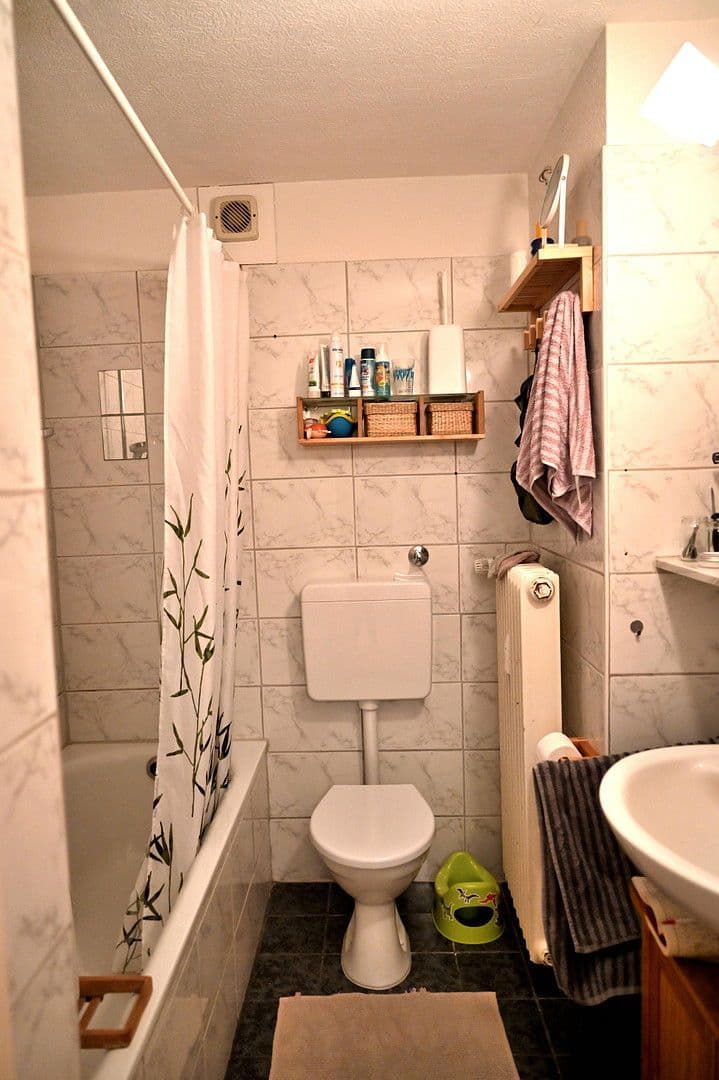 Prenájom bytu 3-izbový 101 m², Goethestraße 7, Mönchengladbach, Severné Porýnie - Westfálsko Prenájom bytu 3-izbový 101 m², Goethestraße 7, Mönchengladbach, Severné Porýnie - Westfálsko