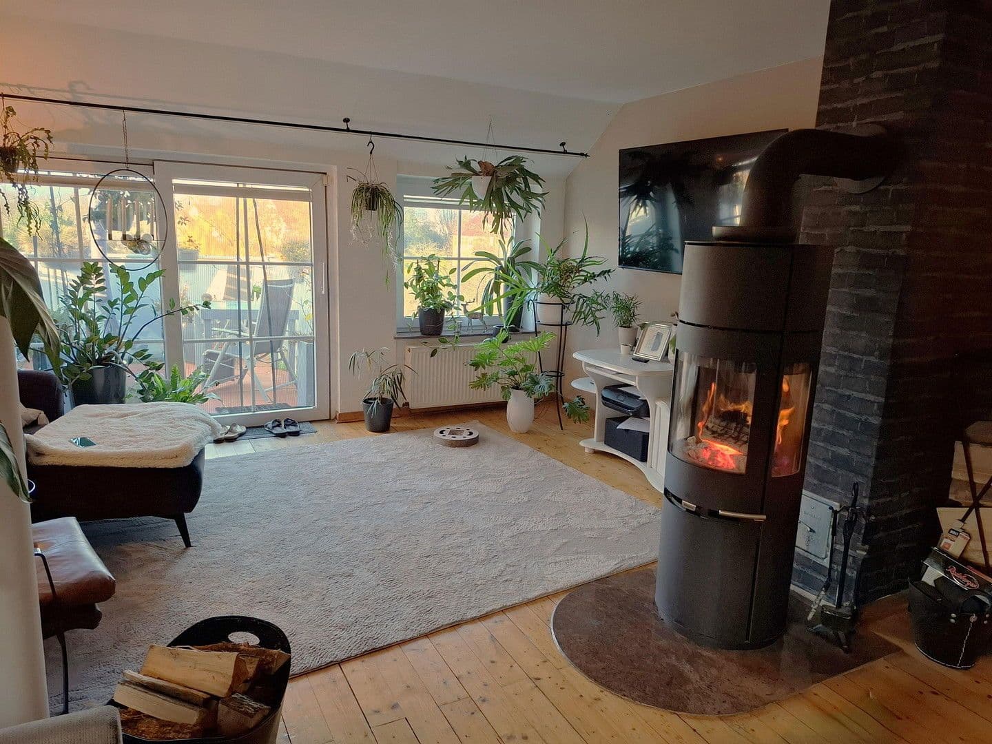 Prenájom bytu 4-izbový 148 m², Rinteln, Dolné Sasko Prenájom bytu 4-izbový 148 m², Rinteln, Dolné Sasko