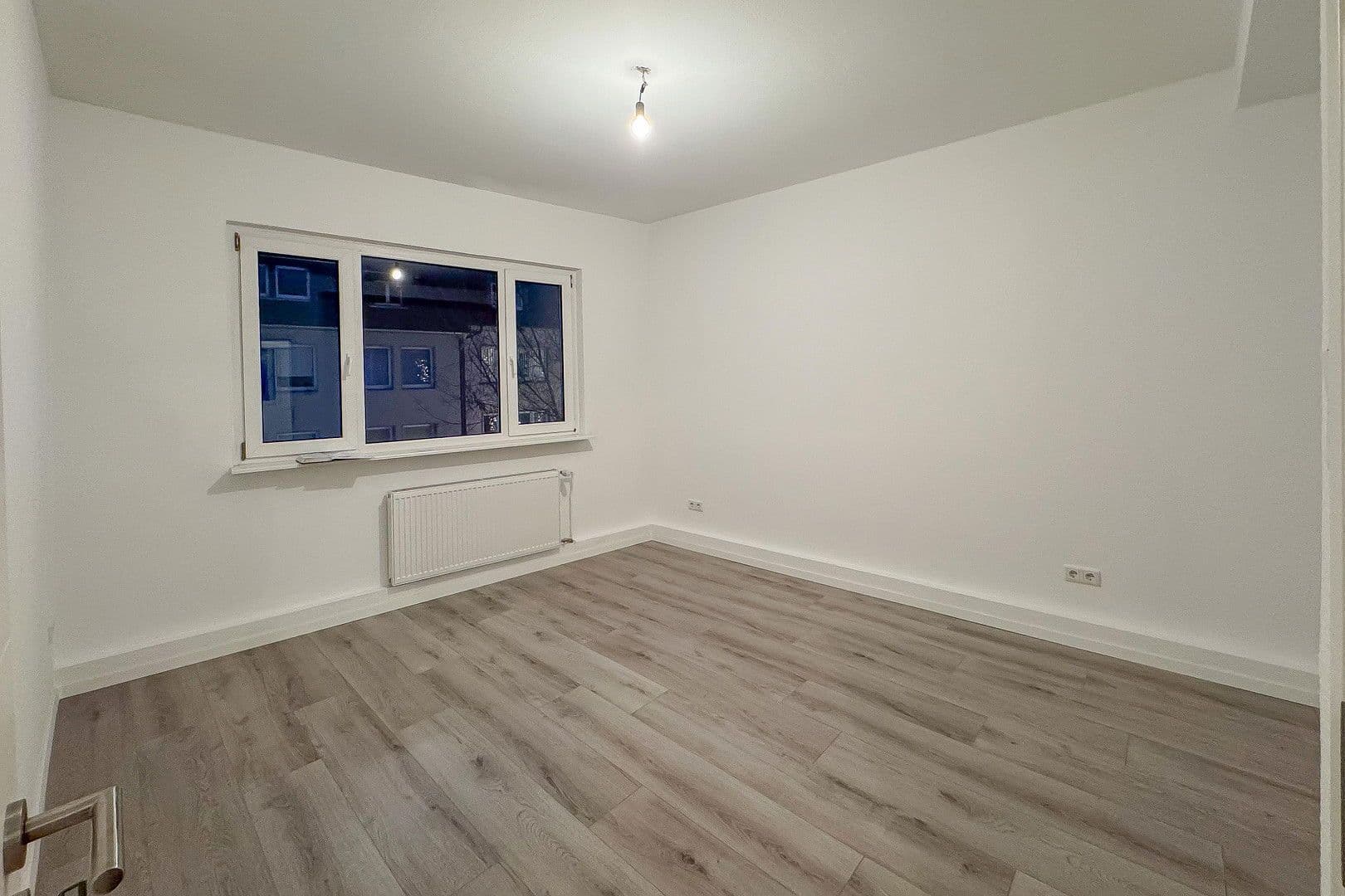 Prenájom bytu 2-izbový 62 m², Ruhrstraße 19, Witten, Severné Porýnie - Westfálsko Prenájom bytu 2-izbový 62 m², Ruhrstraße 19, Witten, Severné Porýnie - Westfálsko