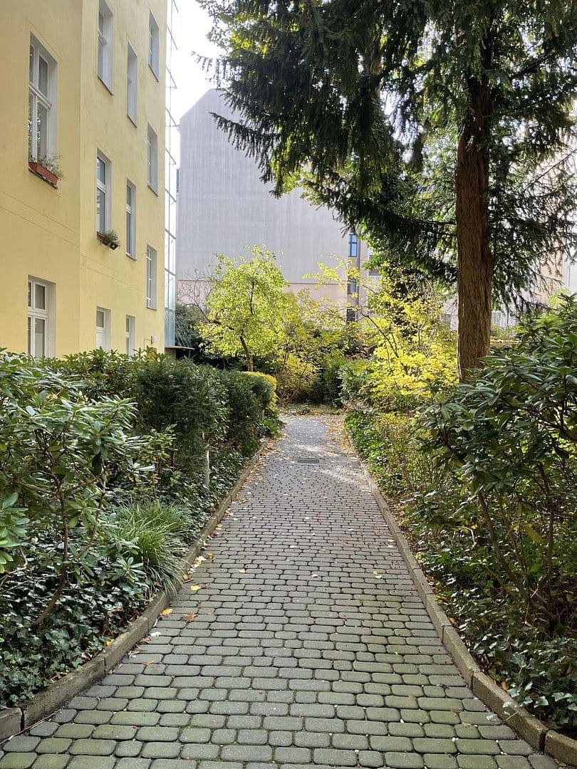 Predaj bytu 2-izbový 58 m², Berlin, Berlín Predaj bytu 2-izbový 58 m², Berlin, Berlín