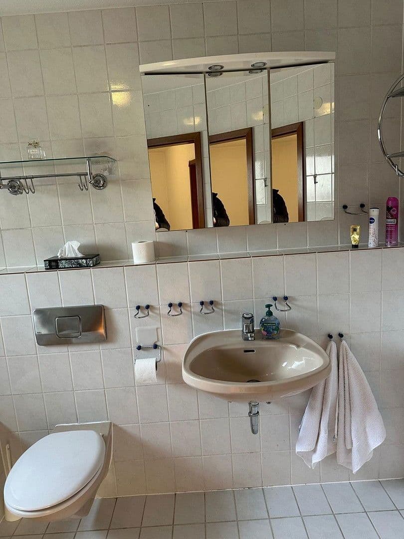 Predaj domu 95 m², pozemek 131 m², Illingen, Bádensko-Wurttembersko Predaj domu 95 m², pozemek 131 m², Illingen, Bádensko-Wurttembersko