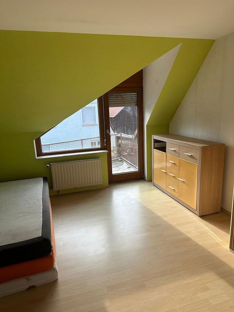 Predaj domu 95 m², pozemek 131 m², Illingen, Bádensko-Wurttembersko Predaj domu 95 m², pozemek 131 m², Illingen, Bádensko-Wurttembersko