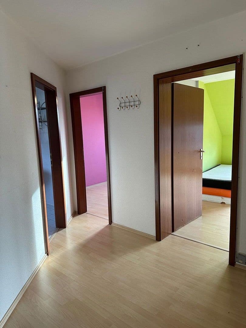 Predaj domu 95 m², pozemek 131 m², Illingen, Bádensko-Wurttembersko Predaj domu 95 m², pozemek 131 m², Illingen, Bádensko-Wurttembersko