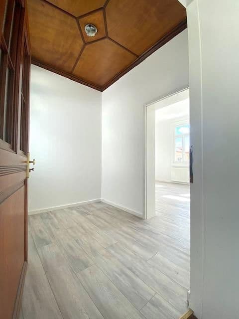 Prenájom bytu 4-izbový 120 m², Rathausstraße 1, Hochheim, Hesensko Prenájom bytu 4-izbový 120 m², Rathausstraße 1, Hochheim, Hesensko