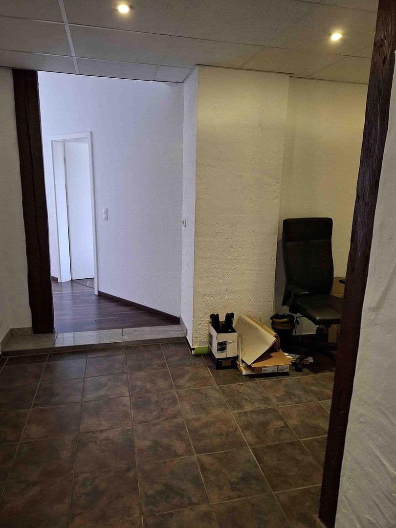 Prenájom kancelárie 124 m², Hauptstr. 21, Idstein, Hesensko Prenájom kancelárie 124 m², Hauptstr. 21, Idstein, Hesensko