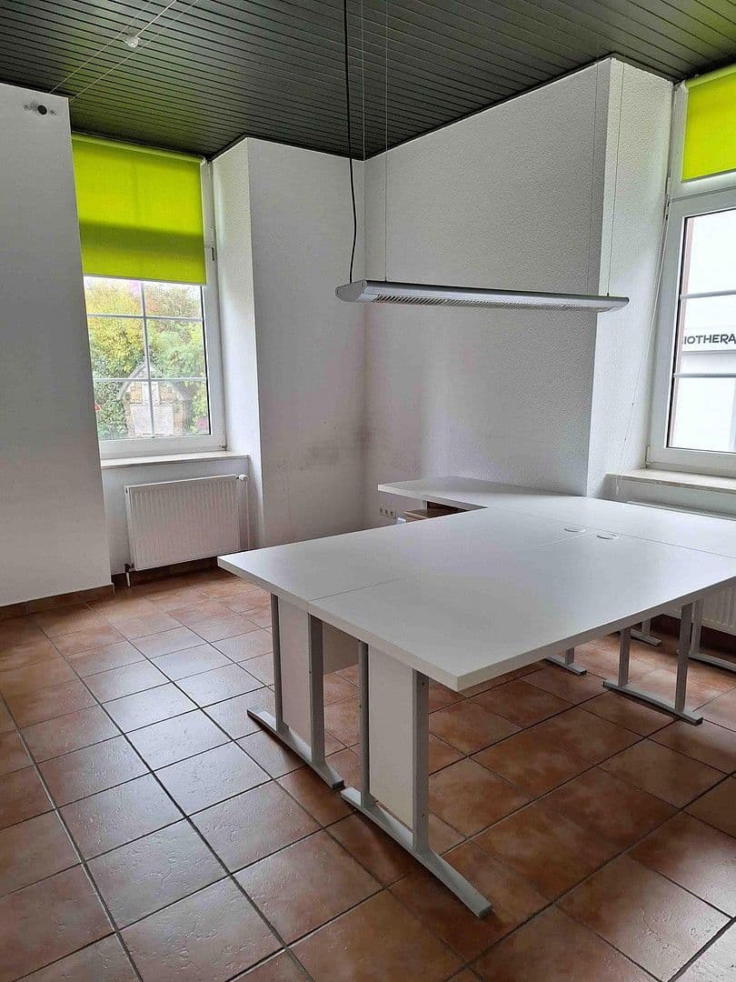 Prenájom kancelárie 124 m², Hauptstr. 21, Idstein, Hesensko Prenájom kancelárie 124 m², Hauptstr. 21, Idstein, Hesensko