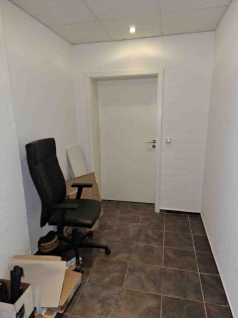 Prenájom kancelárie 124 m², Hauptstr. 21, Idstein, Hesensko Prenájom kancelárie 124 m², Hauptstr. 21, Idstein, Hesensko