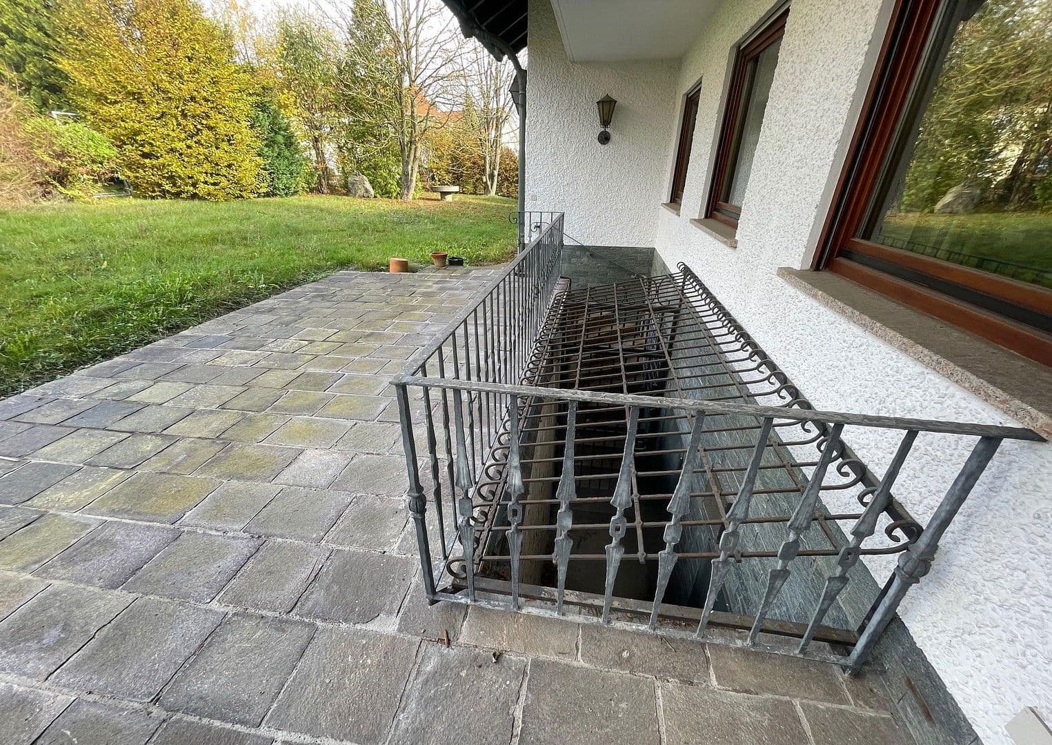 Predaj domu 478 m², pozemek 1.827 m², Neuhof, Hesensko Predaj domu 478 m², pozemek 1.827 m², Neuhof, Hesensko