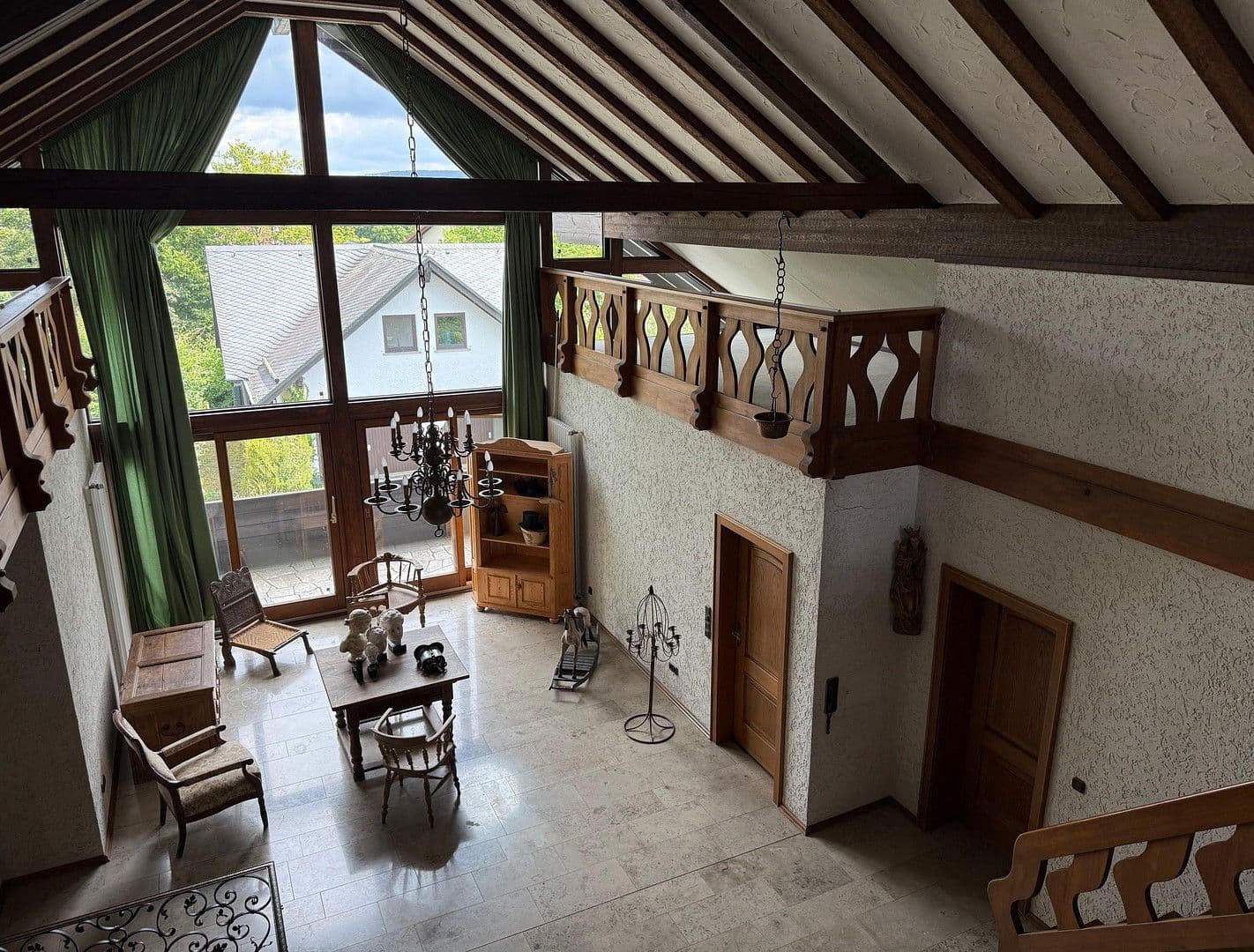 Predaj domu 478 m², pozemek 1.827 m², Neuhof, Hesensko Predaj domu 478 m², pozemek 1.827 m², Neuhof, Hesensko