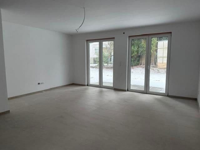 Predaj domu 166 m², pozemek 280 m², Graf-Stauffenberg-Ring 83, Bad Homburg vor der Höhe, Hesensko Predaj domu 166 m², pozemek 280 m², Graf-Stauffenberg-Ring 83, Bad Homburg vor der Höhe, Hesensko