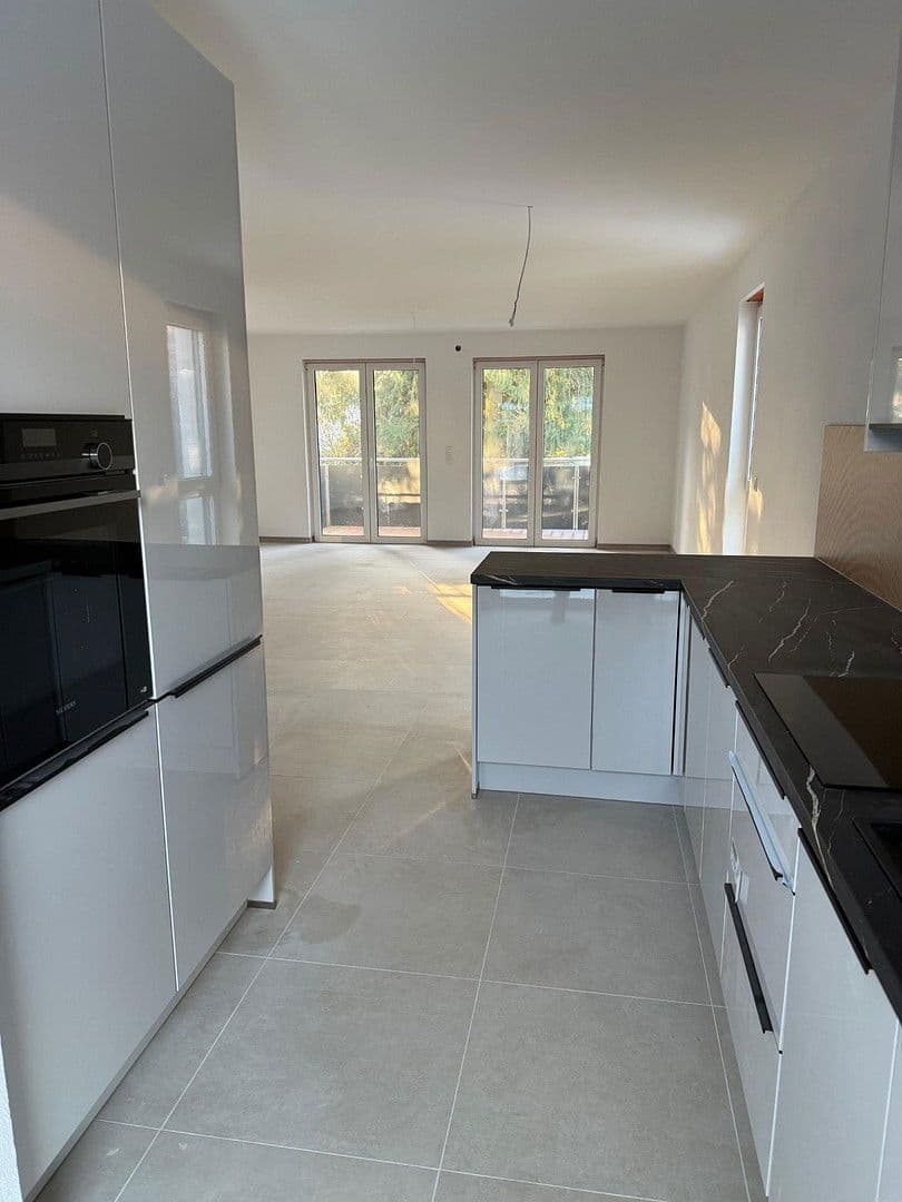 Predaj domu 166 m², pozemek 280 m², Graf-Stauffenberg-Ring 83, Bad Homburg vor der Höhe, Hesensko Predaj domu 166 m², pozemek 280 m², Graf-Stauffenberg-Ring 83, Bad Homburg vor der Höhe, Hesensko