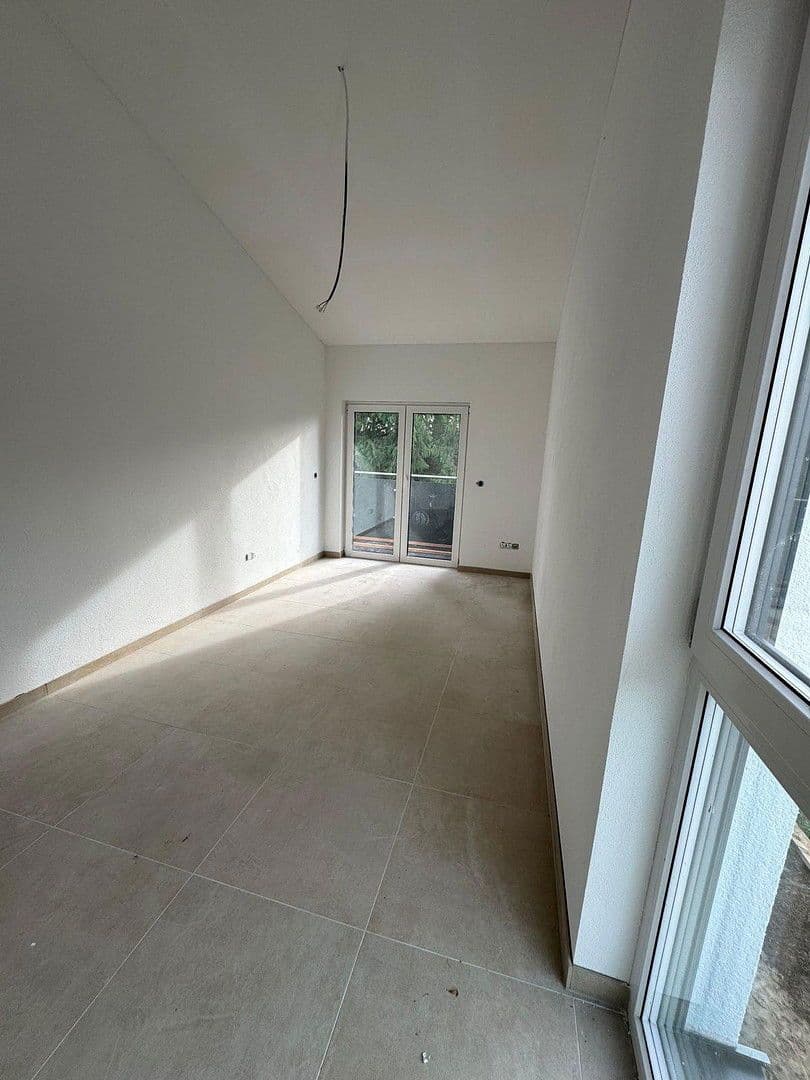 Predaj domu 166 m², pozemek 280 m², Graf-Stauffenberg-Ring 83, Bad Homburg vor der Höhe, Hesensko Predaj domu 166 m², pozemek 280 m², Graf-Stauffenberg-Ring 83, Bad Homburg vor der Höhe, Hesensko