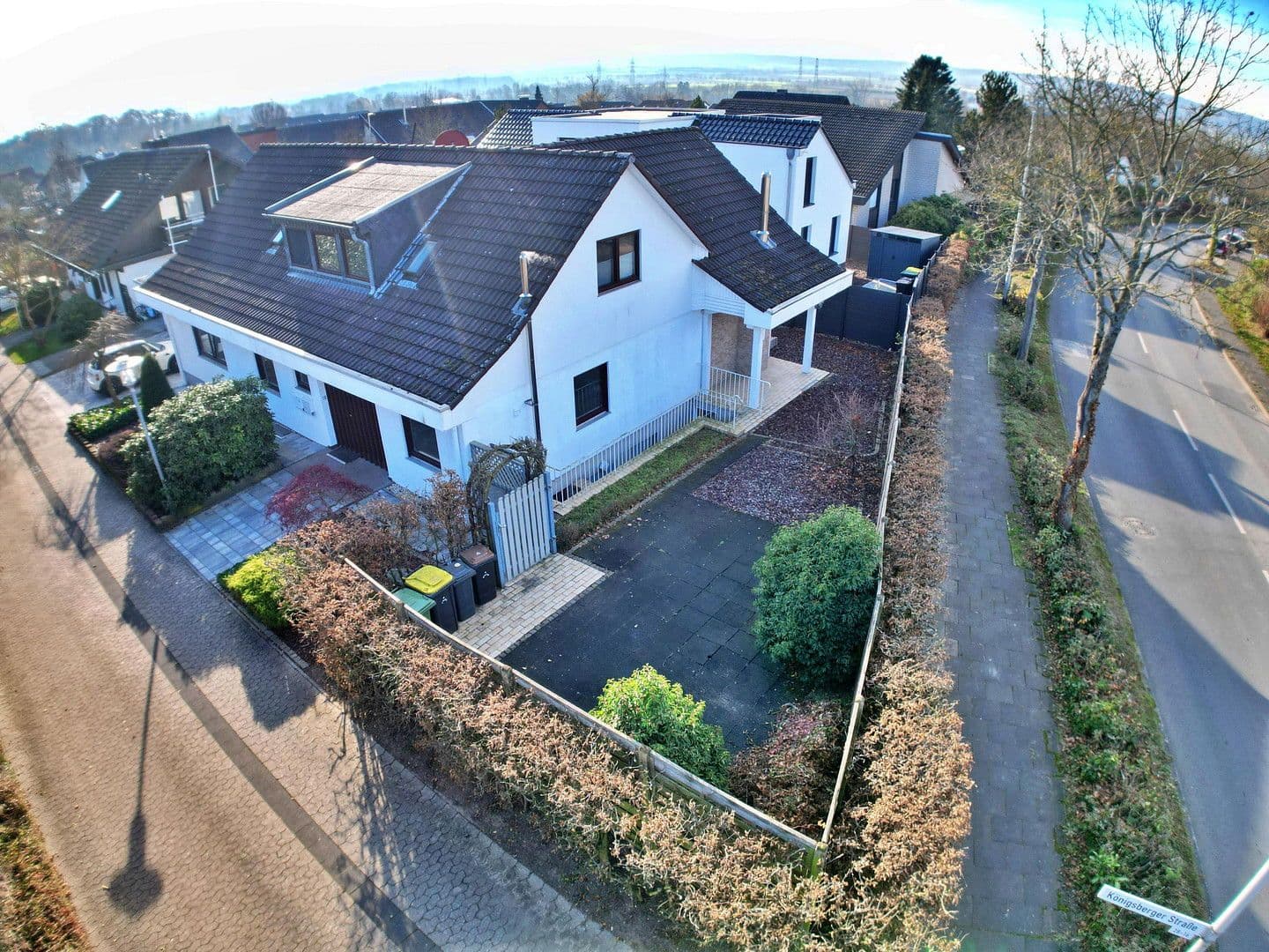 Predaj domu 220 m², pozemek 487 m², Königsberger Str. 16, Meckenheim, Severné Porýnie - Westfálsko Predaj domu 220 m², pozemek 487 m², Königsberger Str. 16, Meckenheim, Severné Porýnie - Westfálsko