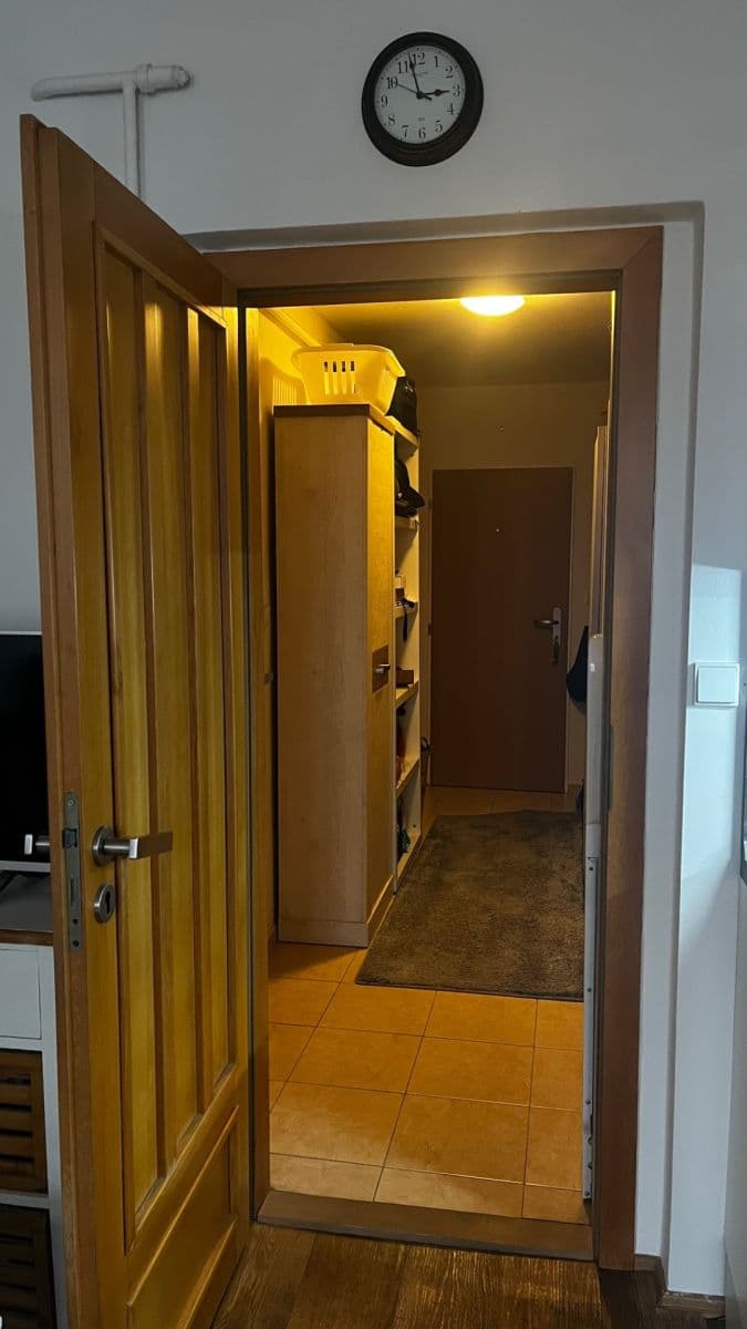 Prenájom bytu 1-izbový 35 m², Legerova, Praha, Praha Prenájom bytu 1-izbový 35 m², Legerova, Praha, Praha