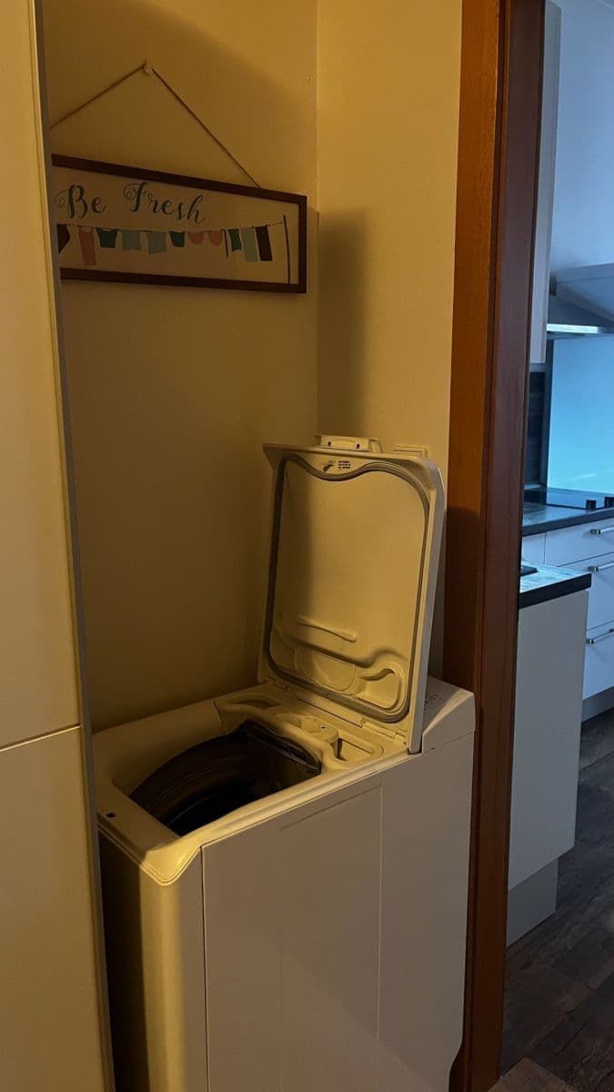 Prenájom bytu 1-izbový 35 m², Legerova, Praha, Praha Prenájom bytu 1-izbový 35 m², Legerova, Praha, Praha