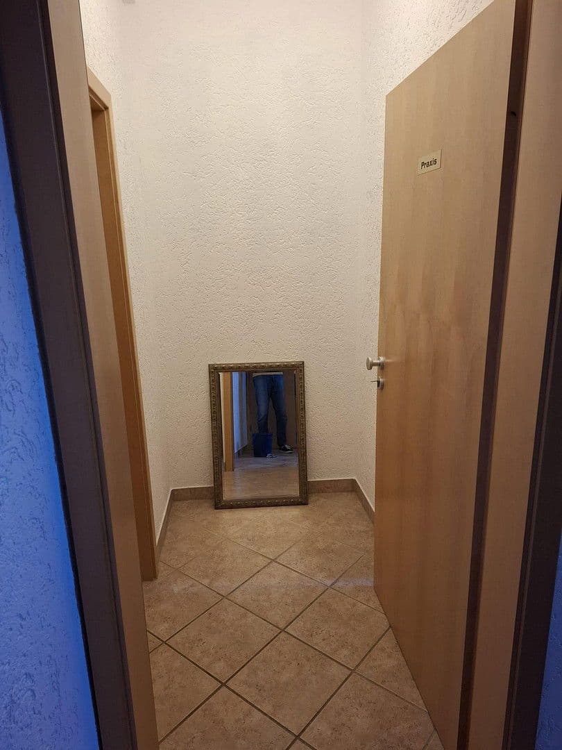 Predaj domu 157 m², pozemek 101 m², Karlsruhe, Bádensko-Wurttembersko Predaj domu 157 m², pozemek 101 m², Karlsruhe, Bádensko-Wurttembersko