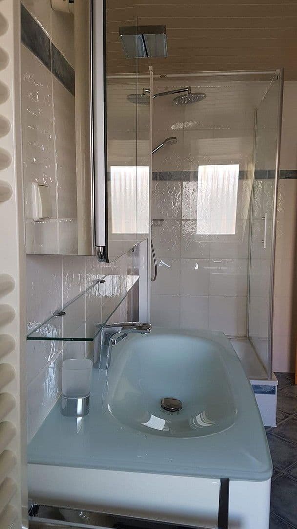 Predaj domu 157 m², pozemek 101 m², Karlsruhe, Bádensko-Wurttembersko Predaj domu 157 m², pozemek 101 m², Karlsruhe, Bádensko-Wurttembersko