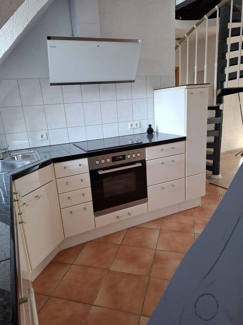 Predaj domu 157 m², pozemek 101 m², Karlsruhe, Bádensko-Wurttembersko Predaj domu 157 m², pozemek 101 m², Karlsruhe, Bádensko-Wurttembersko