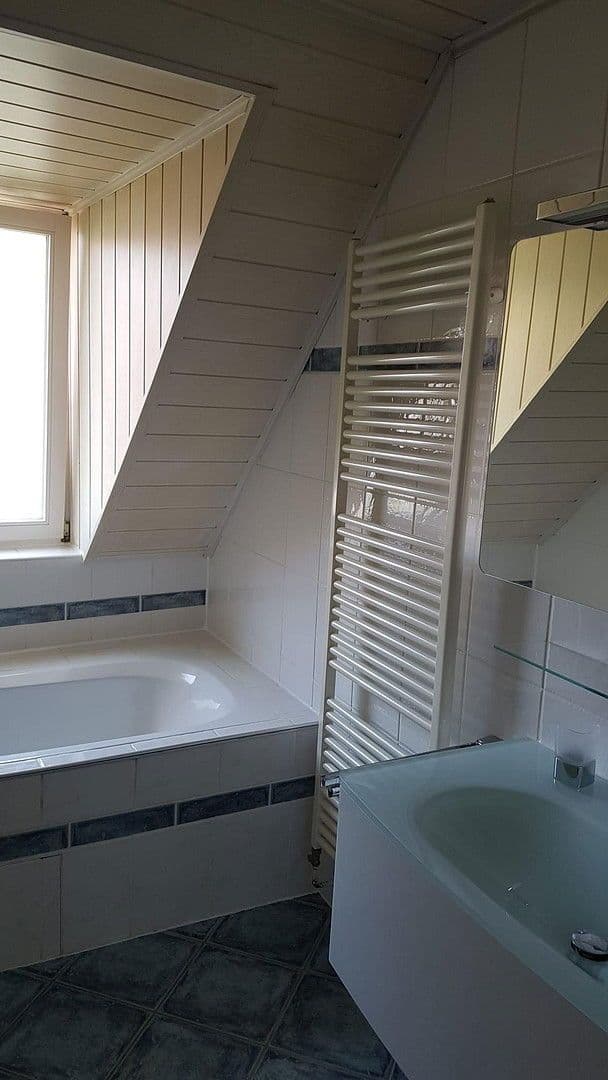 Predaj domu 157 m², pozemek 101 m², Karlsruhe, Bádensko-Wurttembersko Predaj domu 157 m², pozemek 101 m², Karlsruhe, Bádensko-Wurttembersko