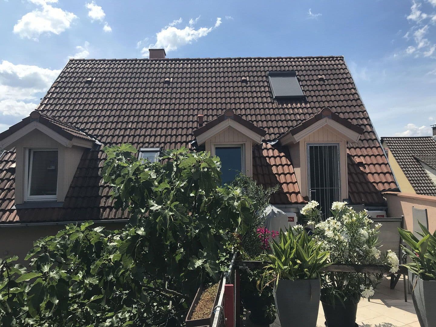 Predaj domu 157 m², pozemek 101 m², Karlsruhe, Bádensko-Wurttembersko Predaj domu 157 m², pozemek 101 m², Karlsruhe, Bádensko-Wurttembersko