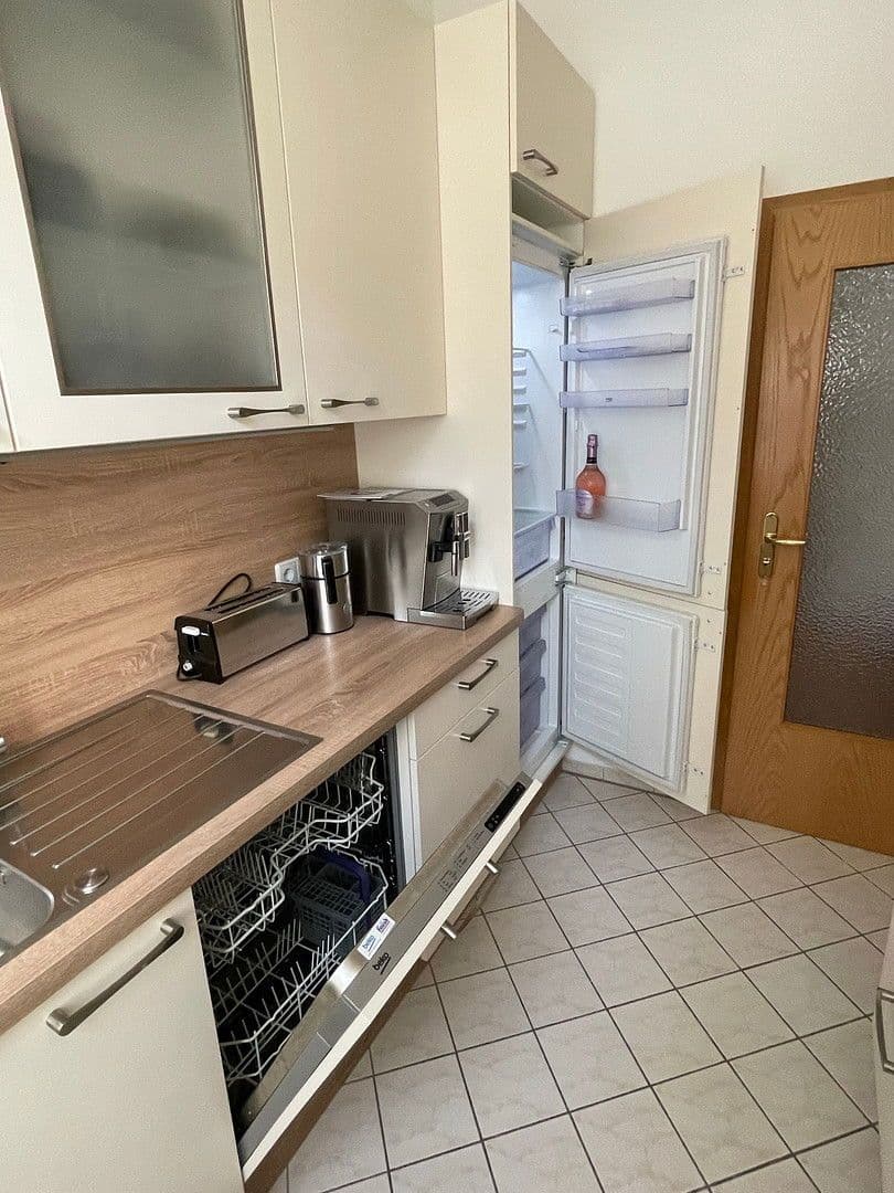 Prenájom bytu 2-izbový 60 m², Altendorfer Straße 14, Chemnitz, Sasko Prenájom bytu 2-izbový 60 m², Altendorfer Straße 14, Chemnitz, Sasko