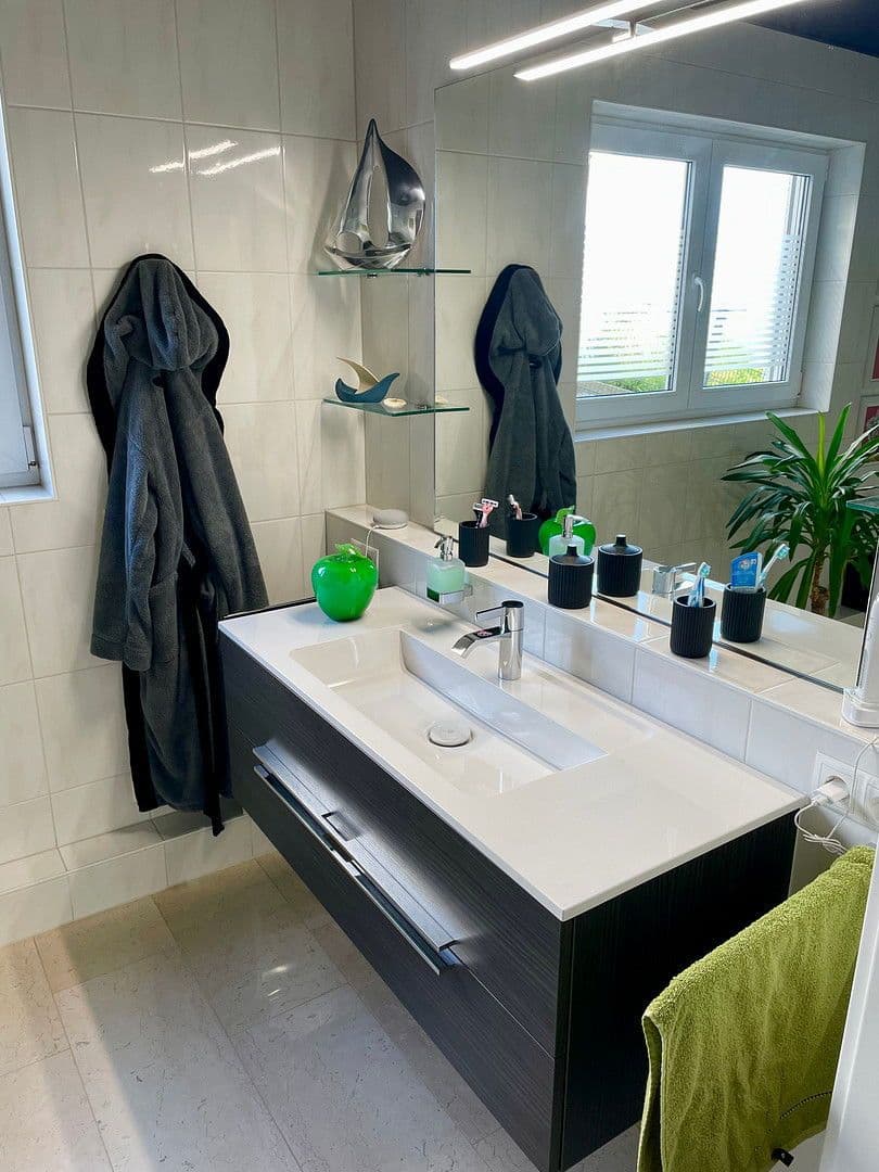 Predaj domu 224 m², pozemek 303 m², Tettnang, Bádensko-Wurttembersko Predaj domu 224 m², pozemek 303 m², Tettnang, Bádensko-Wurttembersko