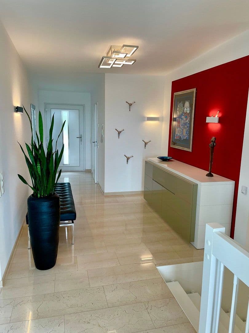 Predaj domu 224 m², pozemek 303 m², Tettnang, Bádensko-Wurttembersko Predaj domu 224 m², pozemek 303 m², Tettnang, Bádensko-Wurttembersko