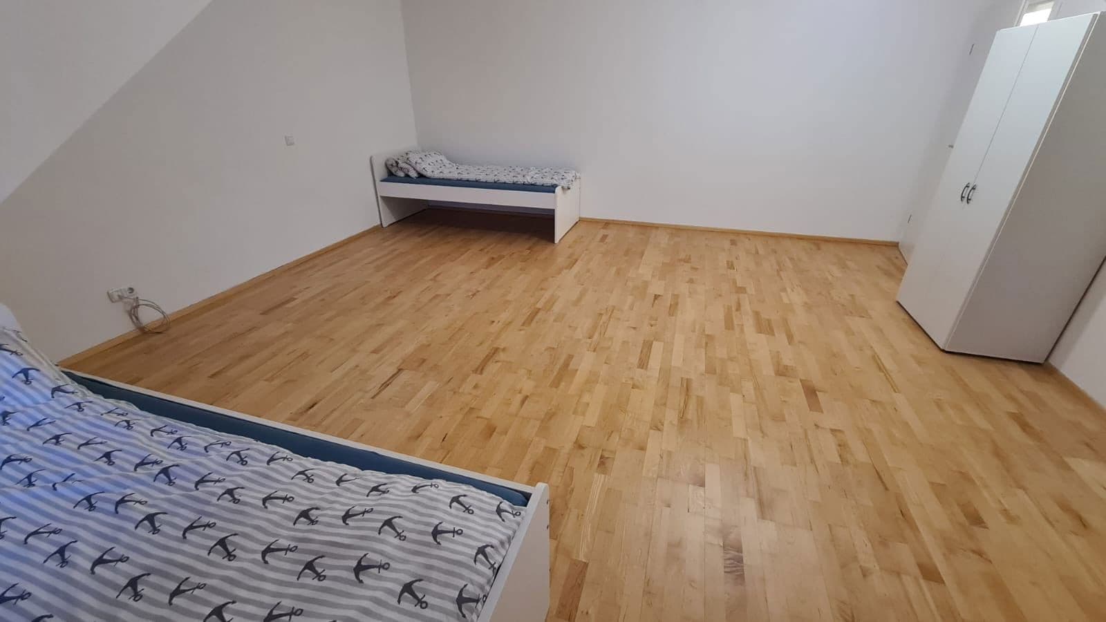 Prenájom bytu 4-izbový 80 m², Reinschmiedstraße, Vohburg an der Donau, Bavorsko Prenájom bytu 4-izbový 80 m², Reinschmiedstraße, Vohburg an der Donau, Bavorsko