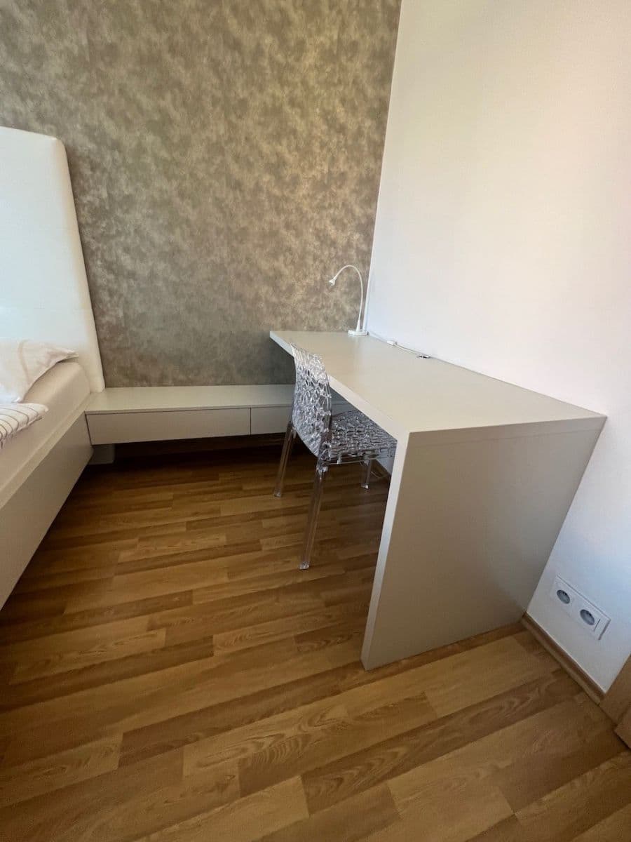 Prenájom bytu 2-izbový 68 m², Podlesí II, Zlín, Zlínský kraj Prenájom bytu 2-izbový 68 m², Podlesí II, Zlín, Zlínský kraj