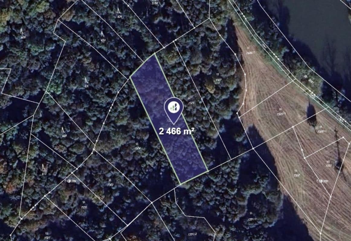 Predaj pozemku 2.466 m², Napajedla, Zlínský kraj Predaj pozemku 2.466 m², Napajedla, Zlínský kraj