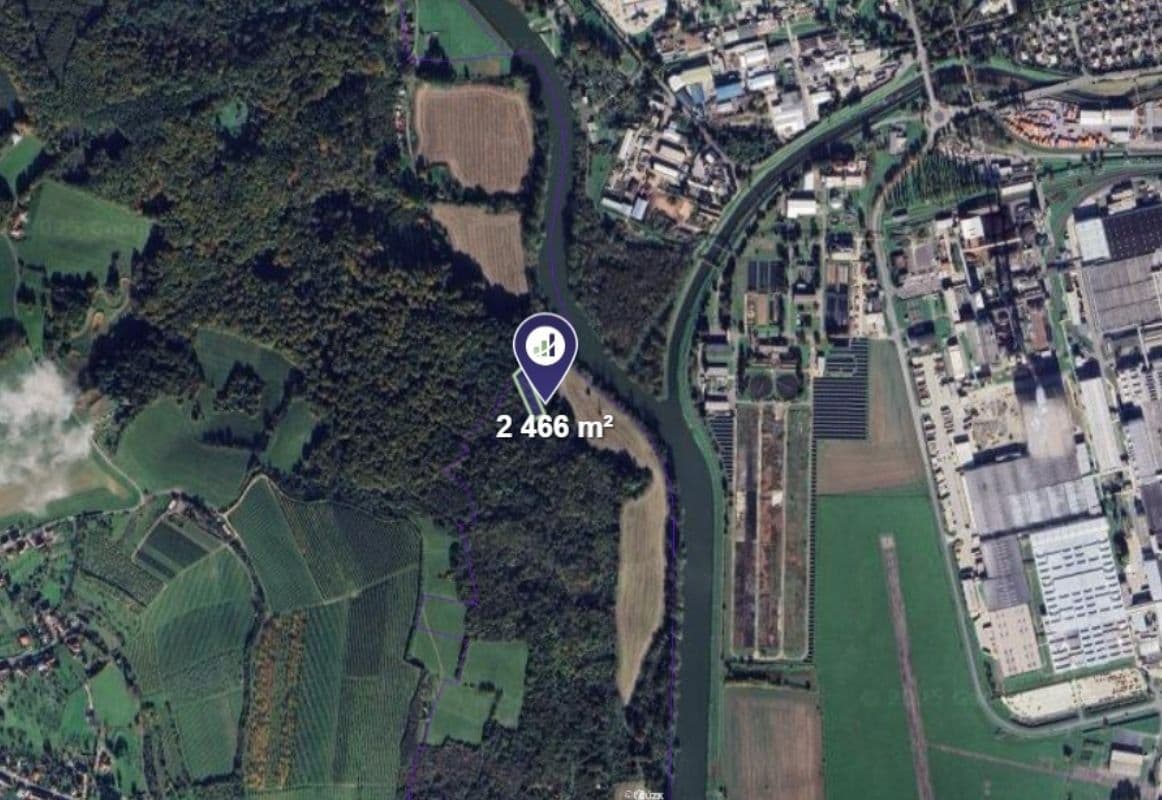 Predaj pozemku 2.466 m², Napajedla, Zlínský kraj Predaj pozemku 2.466 m², Napajedla, Zlínský kraj