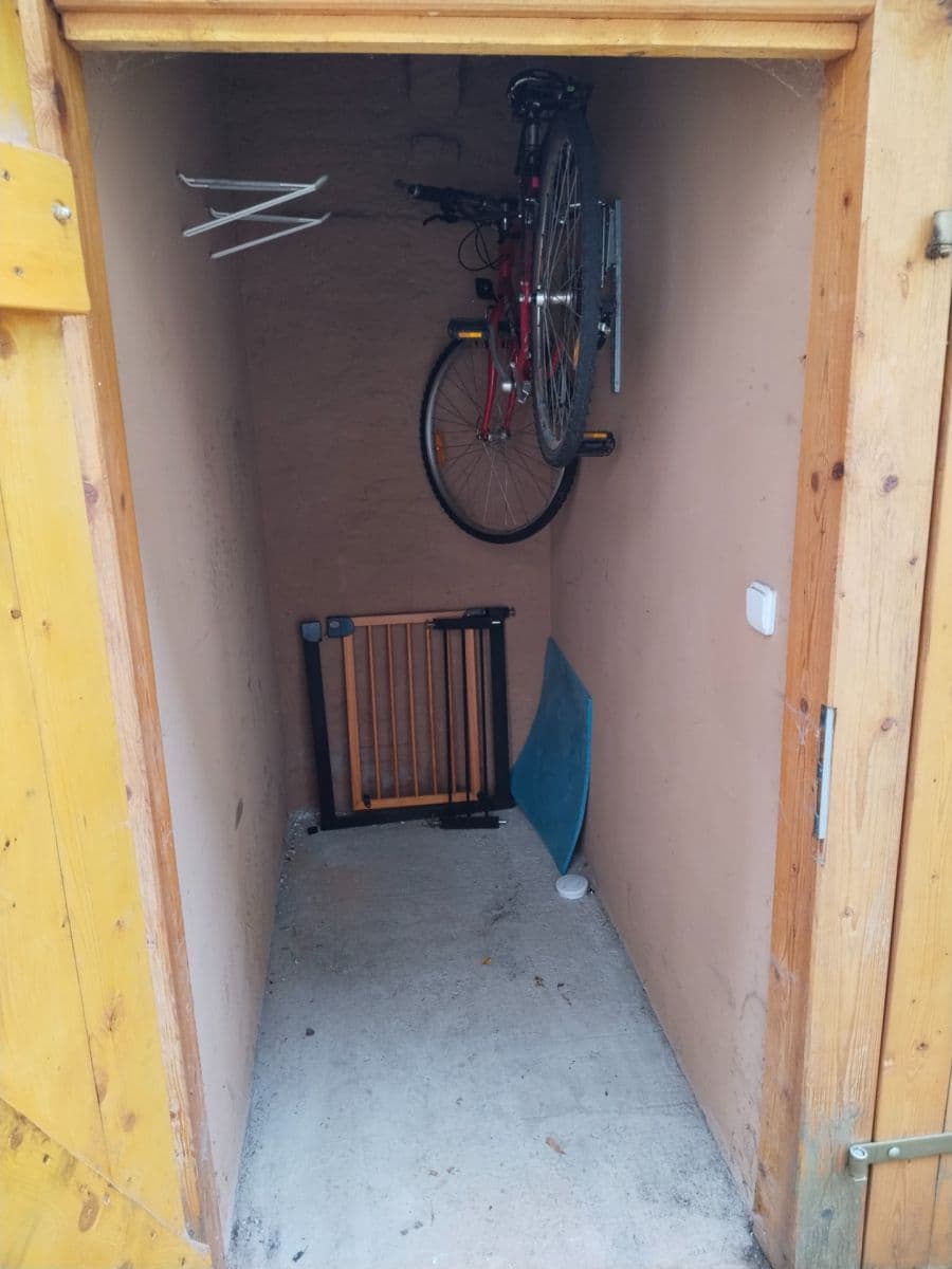 Prenájom bytu 2-izbový 39 m², Mírové náměstí, Kouřim, Středočeský kraj Prenájom bytu 2-izbový 39 m², Mírové náměstí, Kouřim, Středočeský kraj