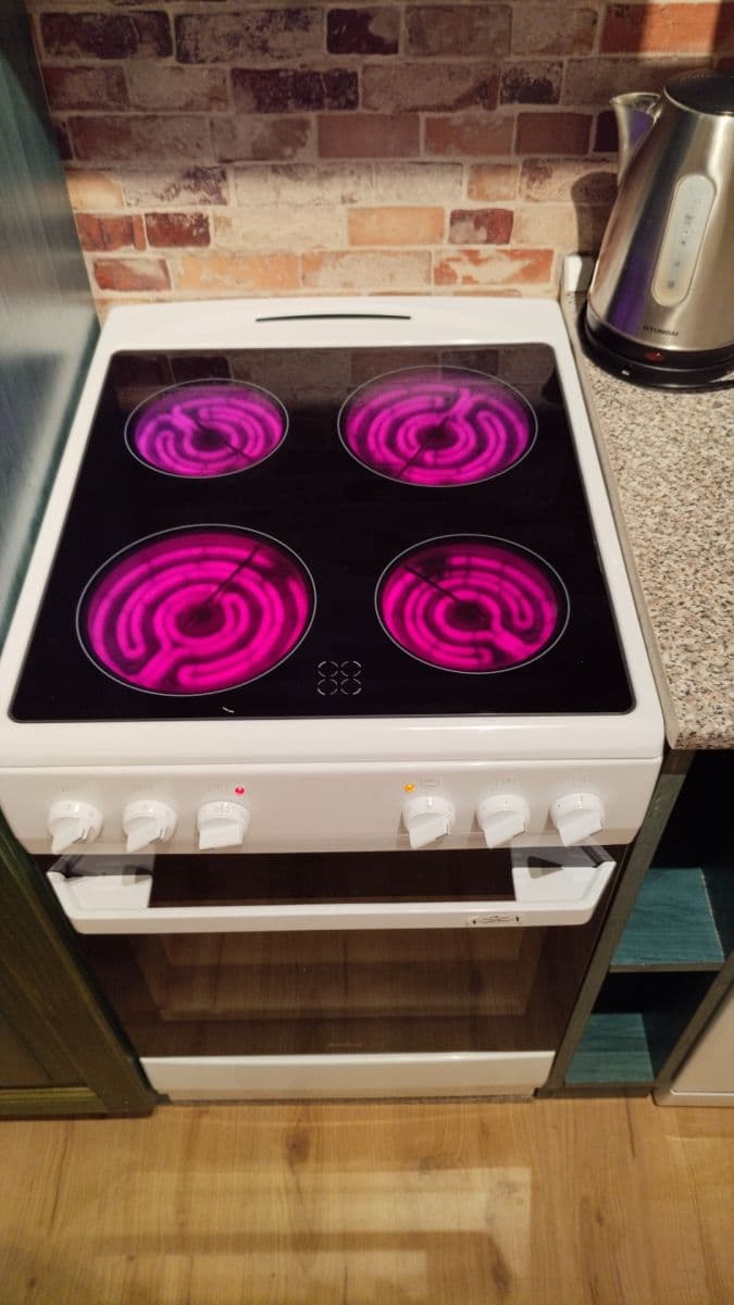 Prenájom bytu 2-izbový 39 m², Mírové náměstí, Kouřim, Středočeský kraj Prenájom bytu 2-izbový 39 m², Mírové náměstí, Kouřim, Středočeský kraj