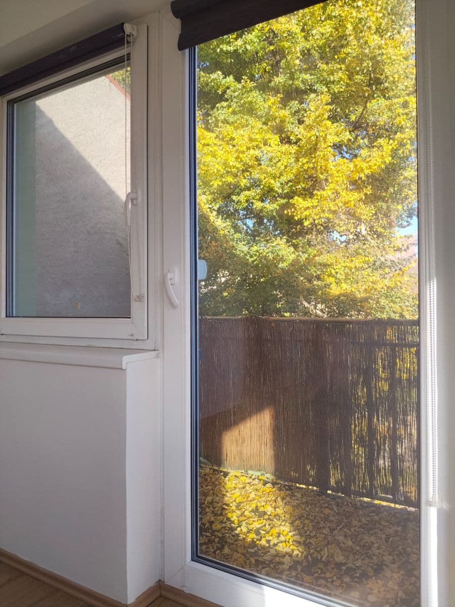 Prenájom bytu 2-izbový 39 m², Mírové náměstí, Kouřim, Středočeský kraj Prenájom bytu 2-izbový 39 m², Mírové náměstí, Kouřim, Středočeský kraj