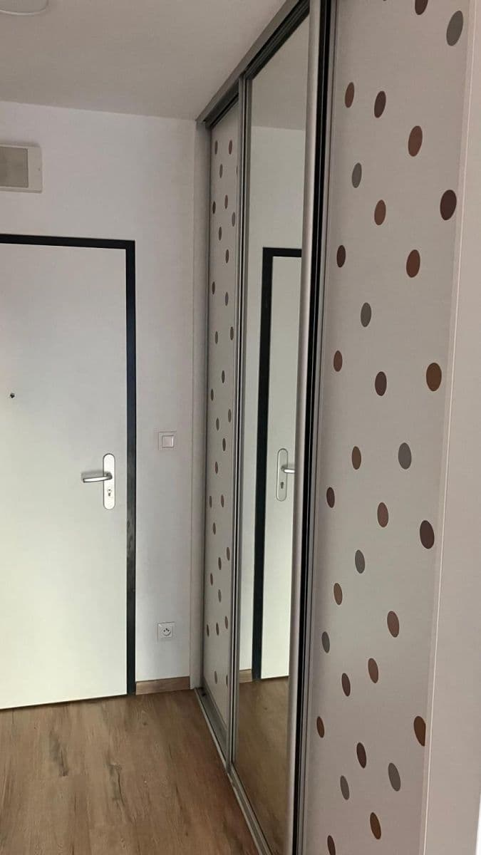 Prenájom bytu 2-izbový 44 m², Hraničná, Ružinov, Bratislavský kraj Prenájom bytu 2-izbový 44 m², Hraničná, Ružinov, Bratislavský kraj