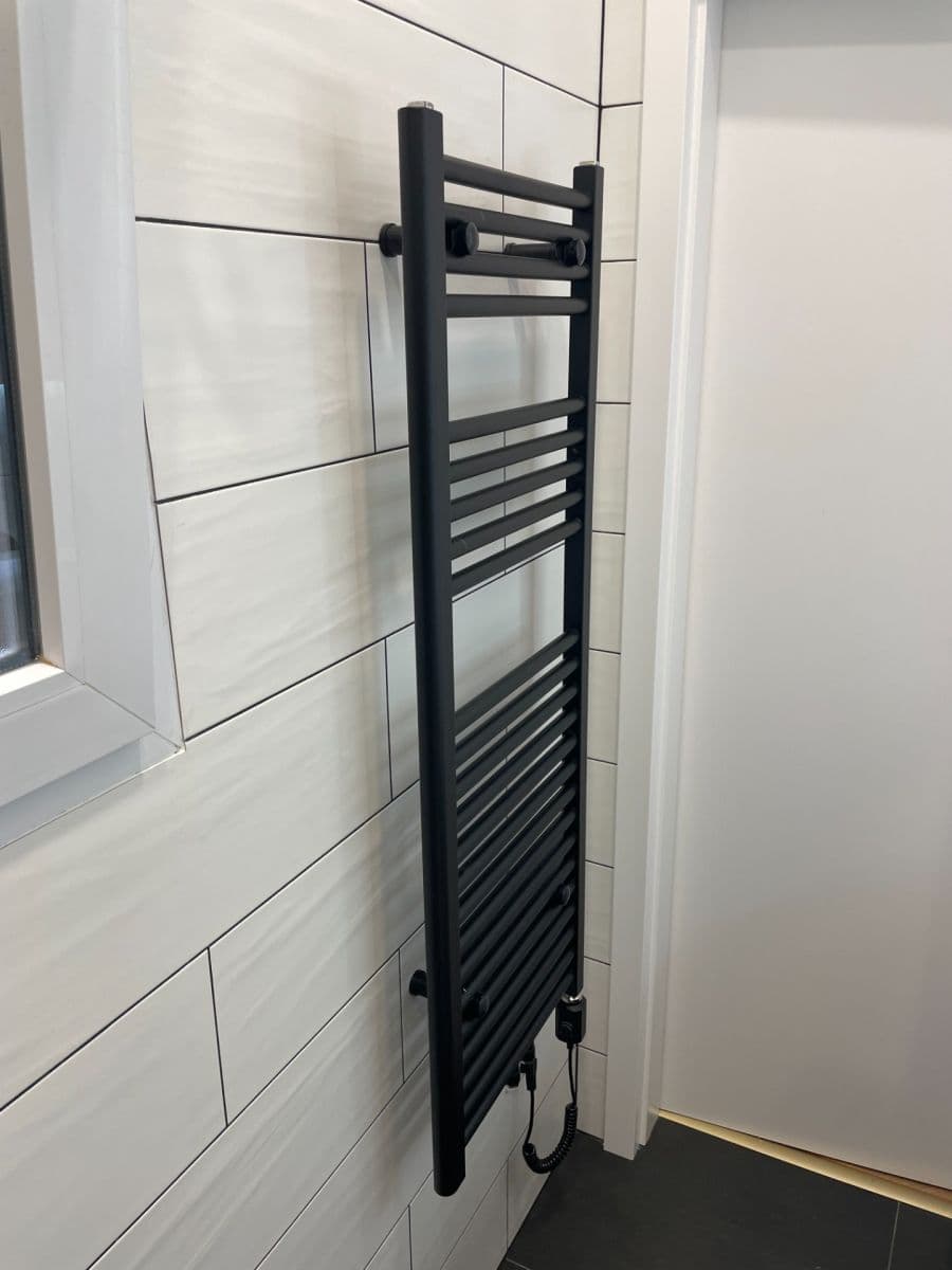 Prenájom bytu 2-izbový 46 m², Jaromírova, Praha, Praha Prenájom bytu 2-izbový 46 m², Jaromírova, Praha, Praha