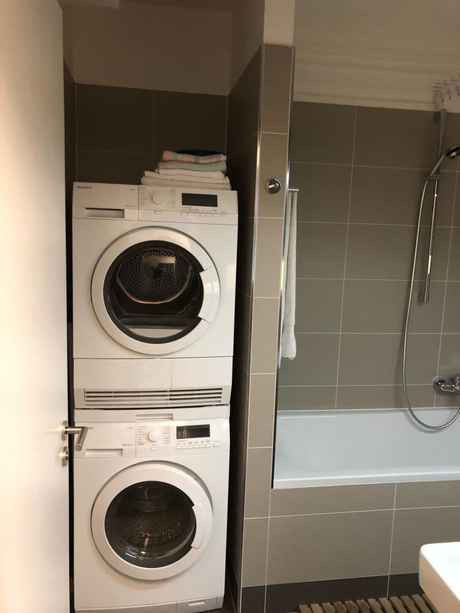 Prenájom bytu 3-izbový 78 m², Toufarova, Praha, Praha Prenájom bytu 3-izbový 78 m², Toufarova, Praha, Praha