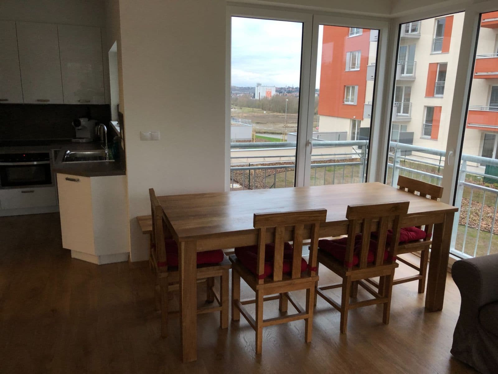 Prenájom bytu 3-izbový 78 m², Toufarova, Praha, Praha Prenájom bytu 3-izbový 78 m², Toufarova, Praha, Praha