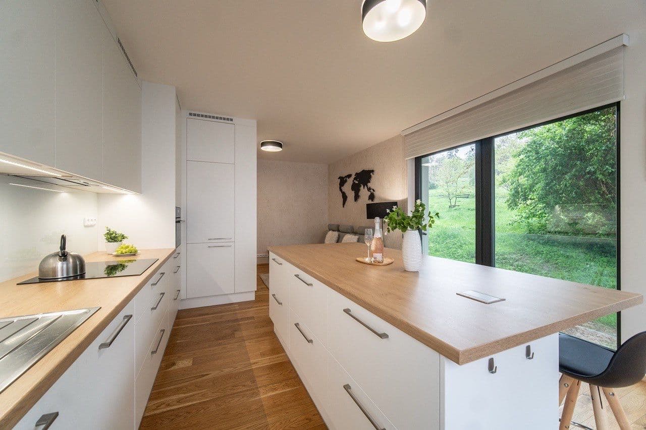 Prenájom bytu 3-izbový 70 m², Primátorská, Praha, Praha Prenájom bytu 3-izbový 70 m², Primátorská, Praha, Praha