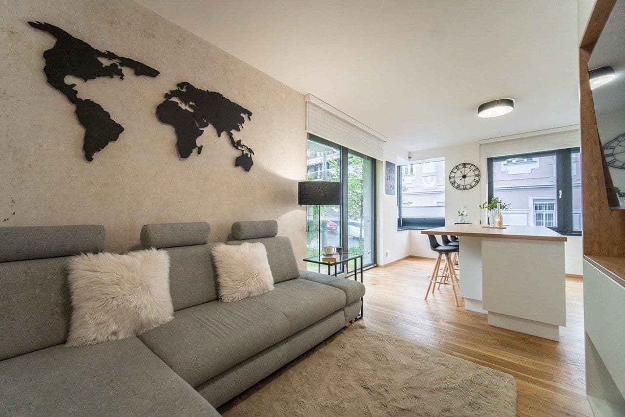 Prenájom bytu 3-izbový 70 m², Primátorská, Praha, Praha Prenájom bytu 3-izbový 70 m², Primátorská, Praha, Praha