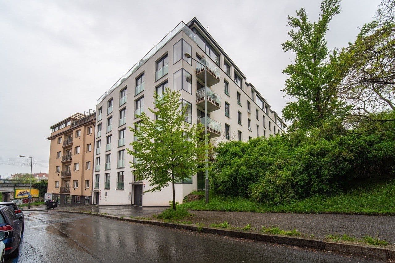 Prenájom bytu 3-izbový 70 m², Primátorská, Praha, Praha Prenájom bytu 3-izbový 70 m², Primátorská, Praha, Praha