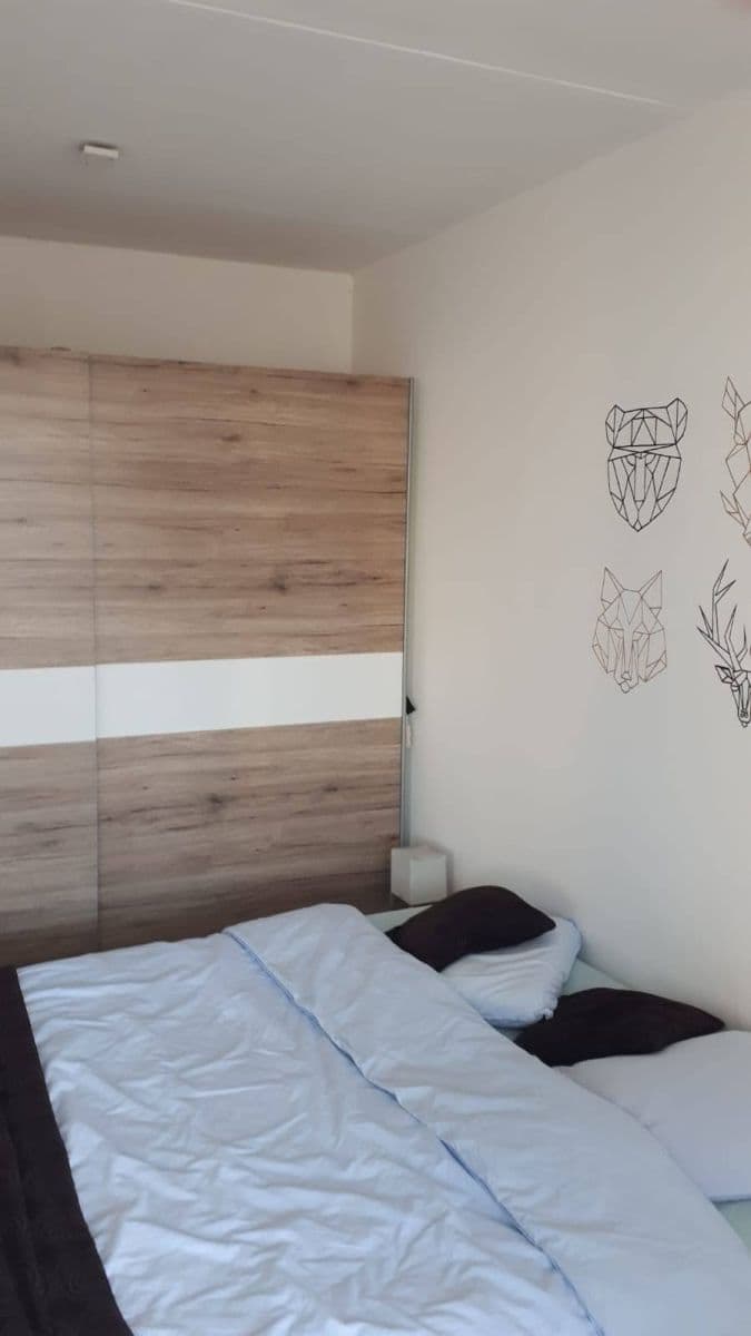 Prenájom bytu 2-izbový 38 m², Zdiměřická, Praha, Praha Prenájom bytu 2-izbový 38 m², Zdiměřická, Praha, Praha