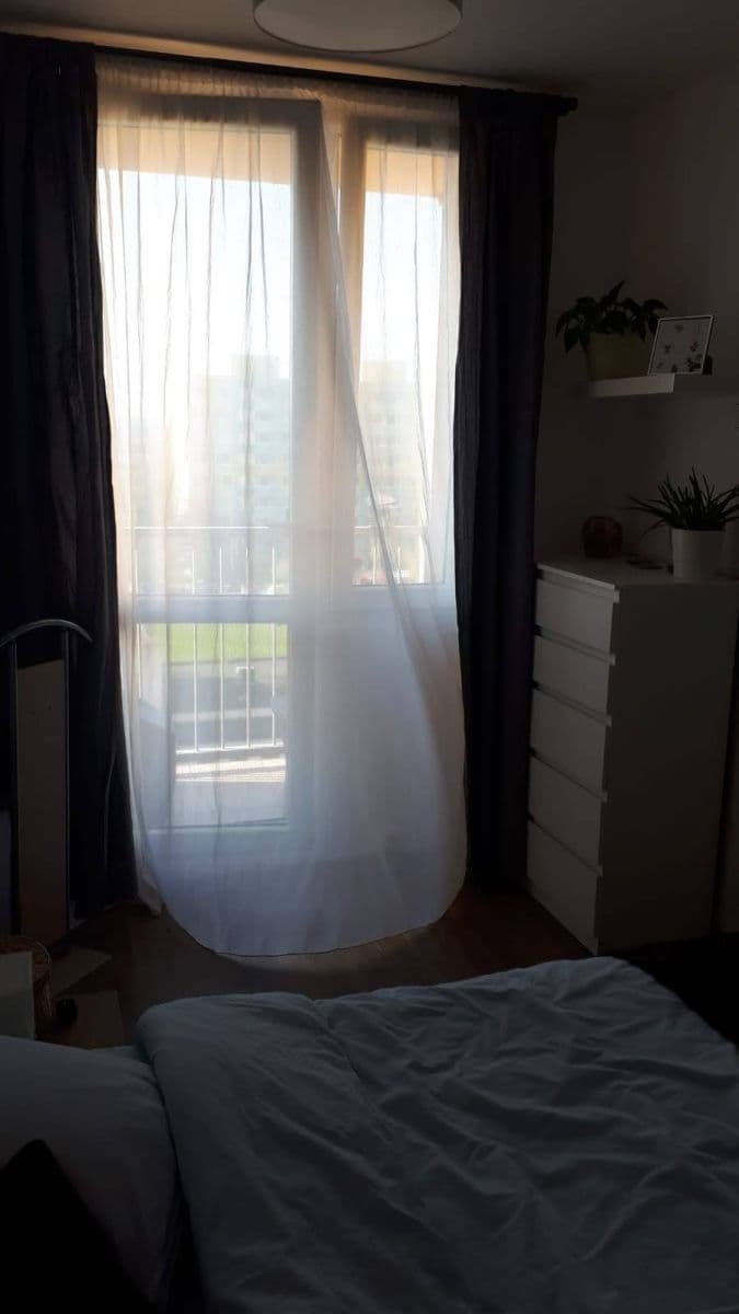 Prenájom bytu 2-izbový 38 m², Zdiměřická, Praha, Praha Prenájom bytu 2-izbový 38 m², Zdiměřická, Praha, Praha