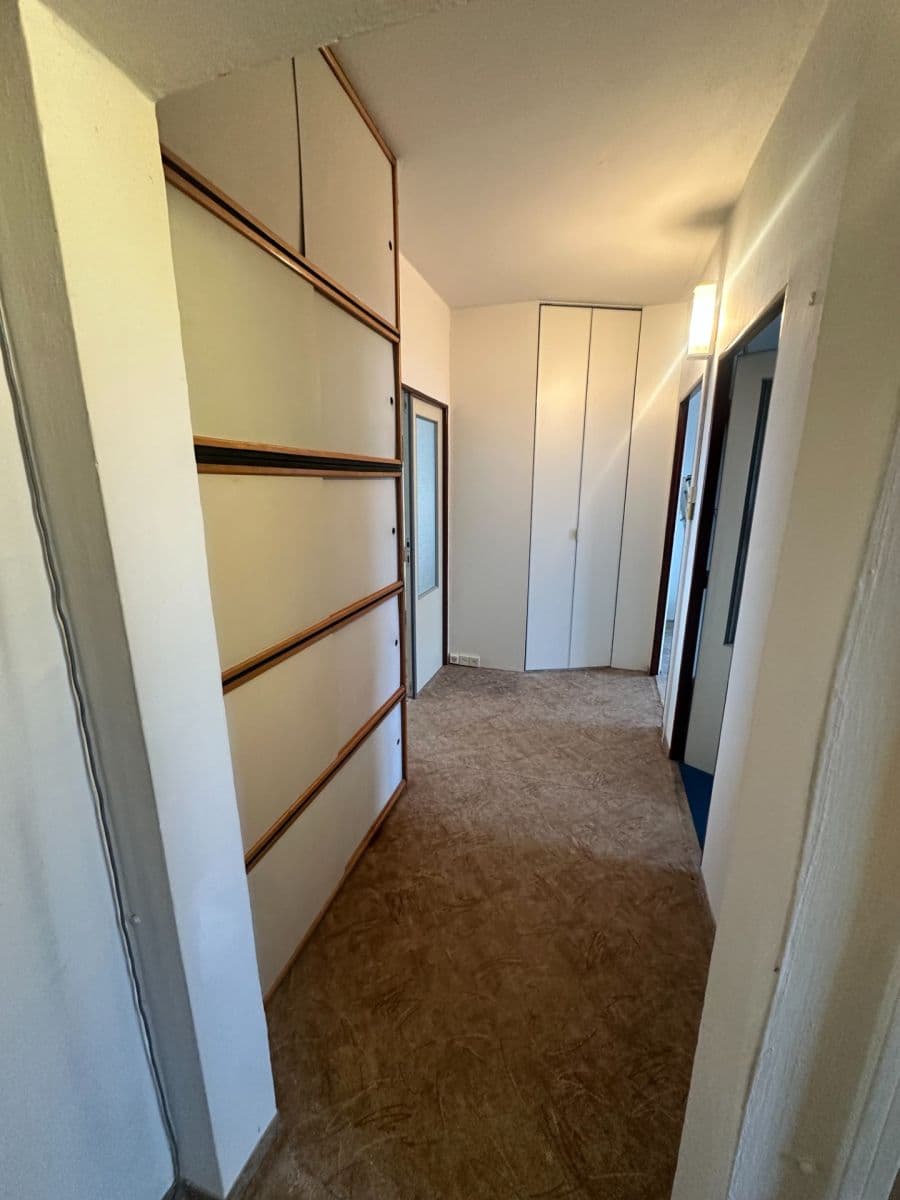 Prenájom bytu 4-izbový 103 m², Manětínská, Plzeň, Plzeňský kraj Prenájom bytu 4-izbový 103 m², Manětínská, Plzeň, Plzeňský kraj