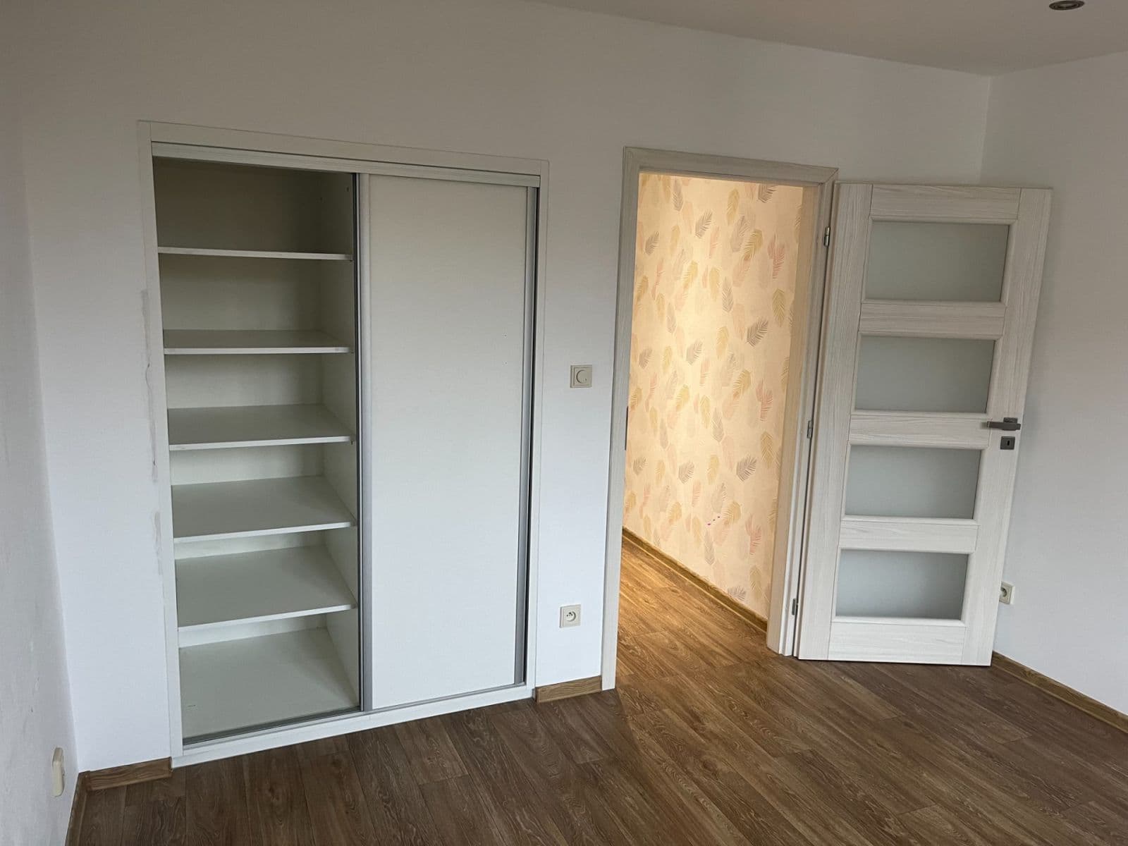 Prenájom bytu 2-izbový 54 m², Na Poustkách, Praha, Praha Prenájom bytu 2-izbový 54 m², Na Poustkách, Praha, Praha