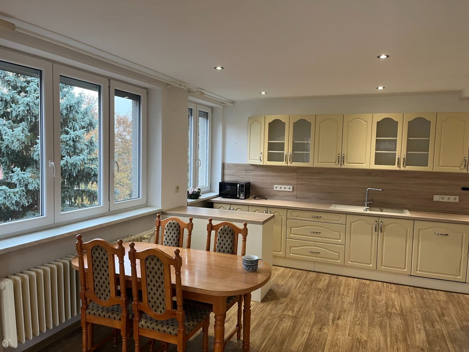 Prenájom bytu 2-izbový 54 m², Na Poustkách, Praha, Praha Prenájom bytu 2-izbový 54 m², Na Poustkách, Praha, Praha